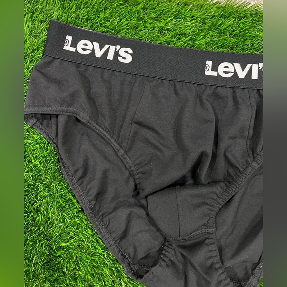 ⭐️🩲 MEDIUM BLACK LEVI’S BRIEFS - Picture 2 of 5